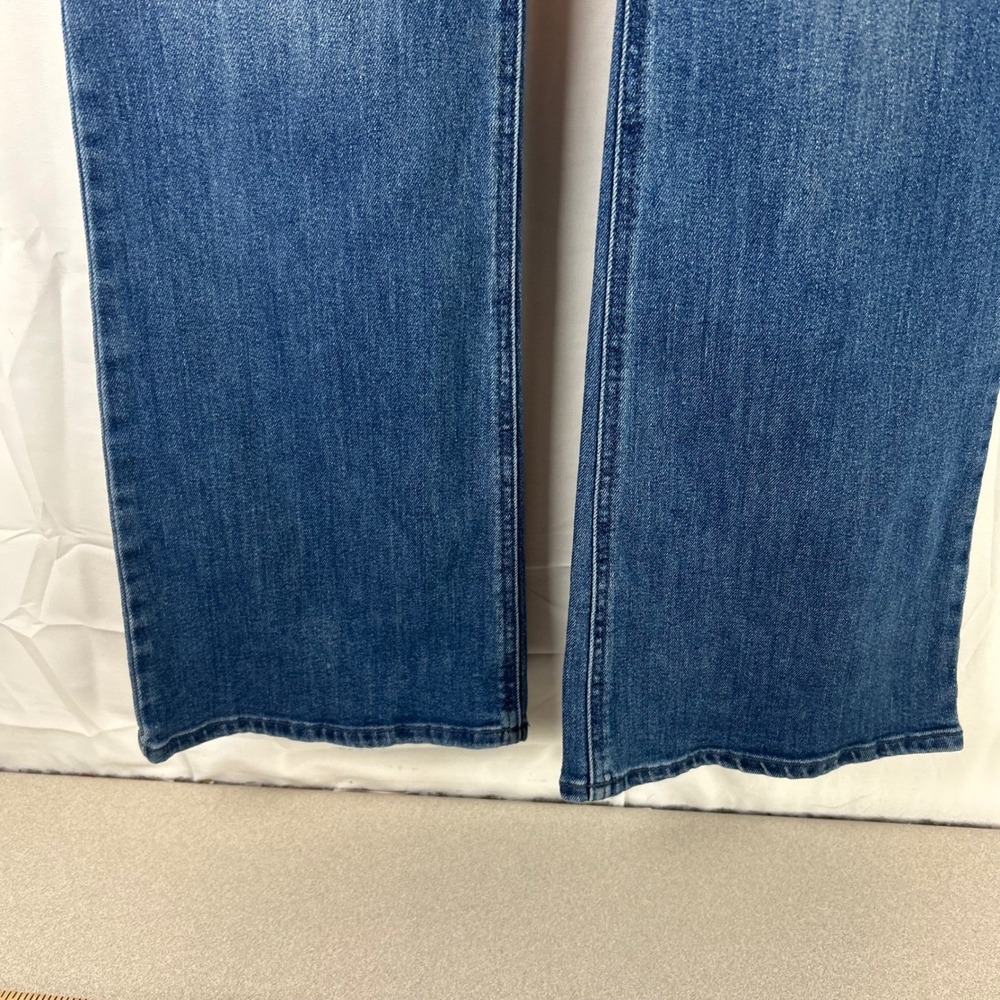 Old Navy Wow Flare Jeans Women‎ 2 Blue High Rise Medium Wash Stretch Denim - Picture 5 of 12